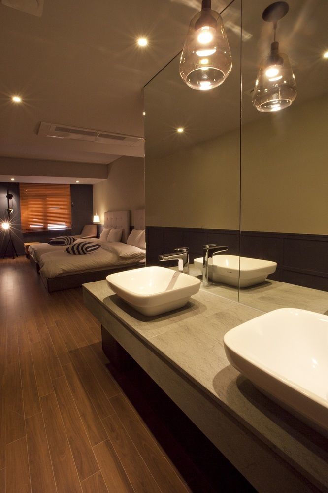 Seomyeon Hound Hotel 1St Street Busan Exterior photo